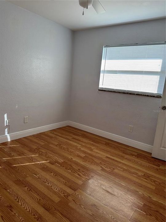 For Rent: $2,200 (4 beds, 2 baths, 1251 Square Feet)