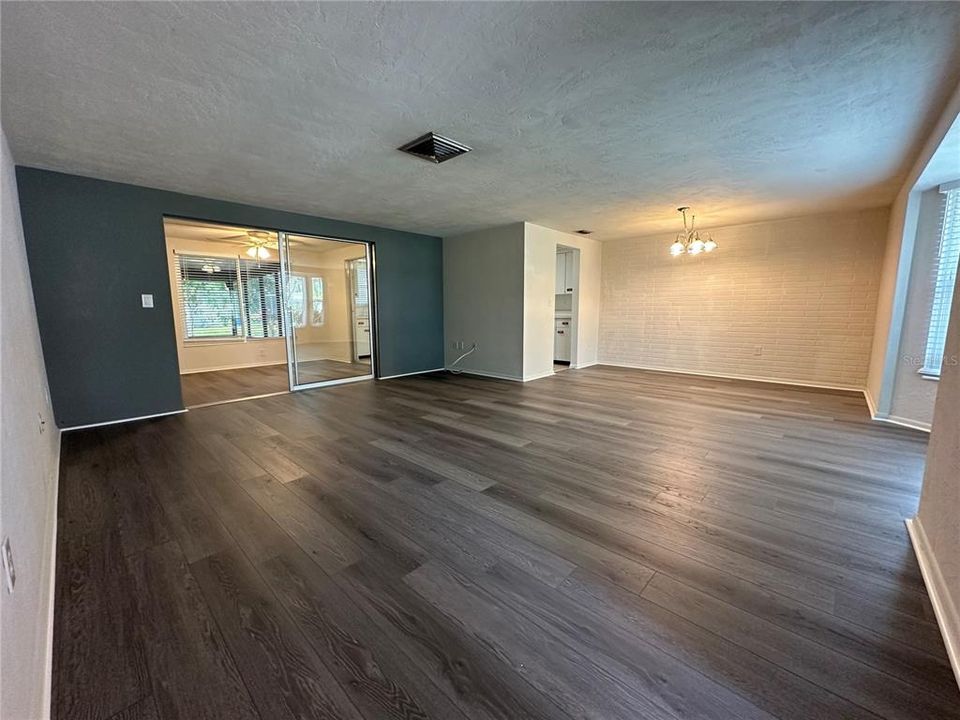 Recently Rented: $2,500 (2 beds, 2 baths, 1432 Square Feet)