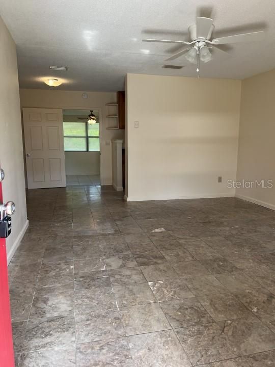 Active With Contract: $188,000 (4 beds, 1 baths, 1209 Square Feet)