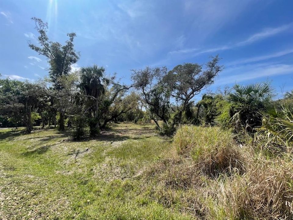 En Venta: $219,500 (0.92 acres)