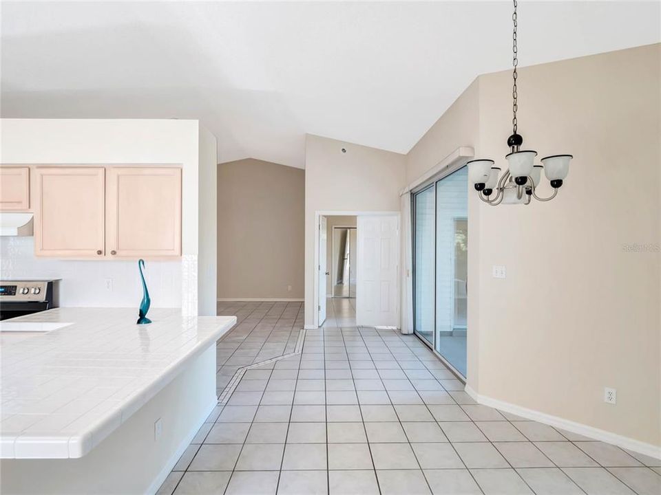 For Sale: $285,000 (3 beds, 2 baths, 1603 Square Feet)