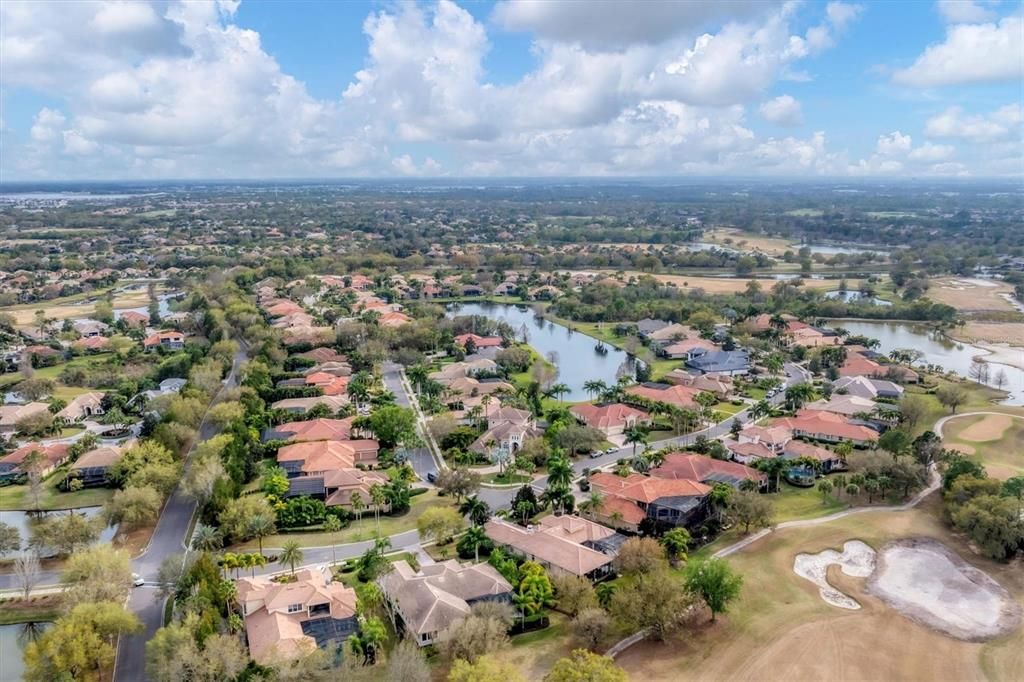 Active With Contract: $2,750,000 (5 beds, 5 baths, 5814 Square Feet)