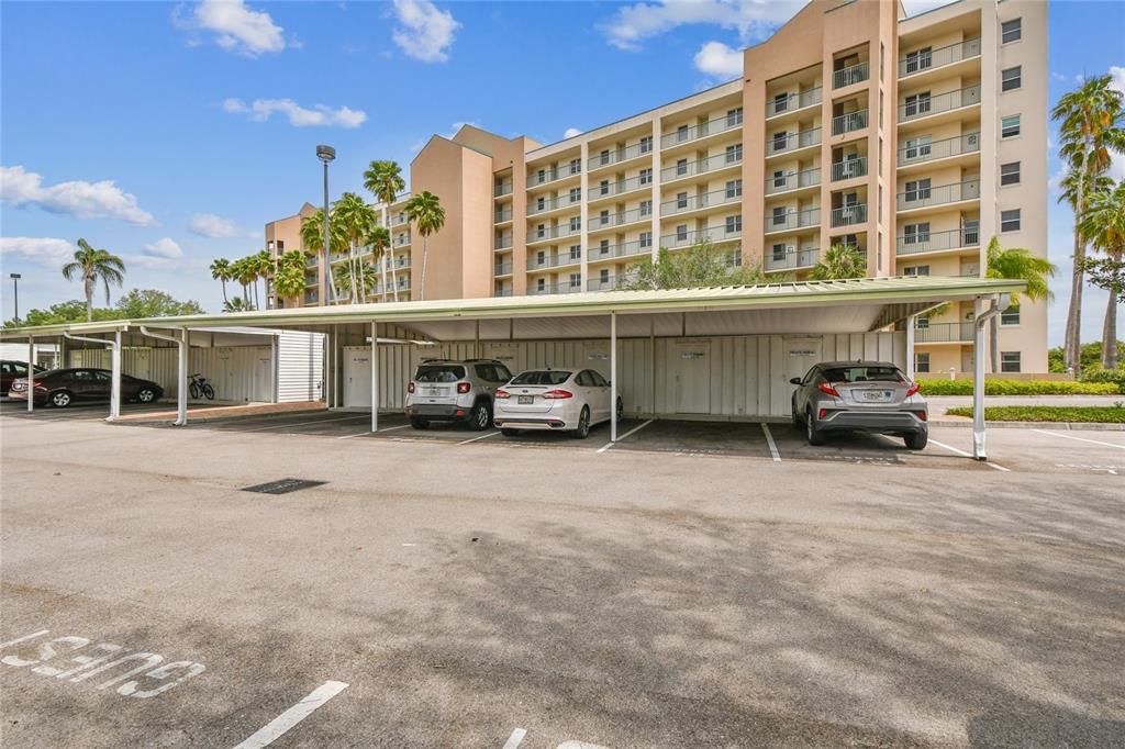 Recently Sold: $239,000 (2 beds, 2 baths, 978 Square Feet)