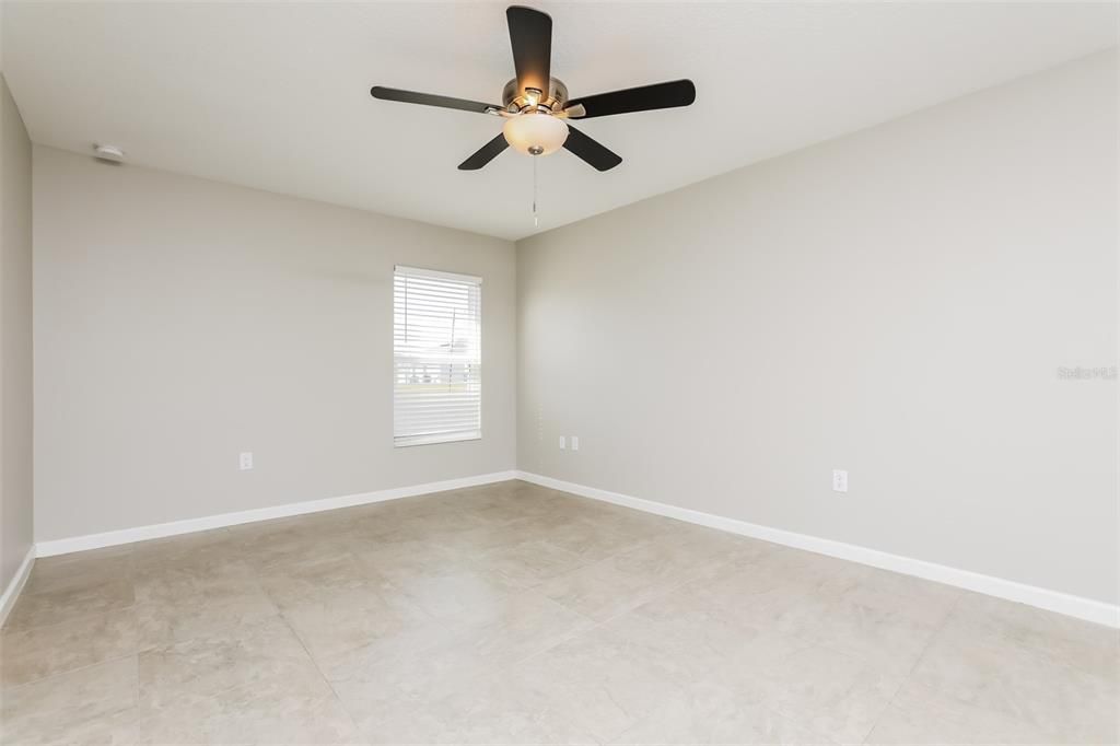 Recently Rented: $2,030 (3 beds, 2 baths, 1405 Square Feet)