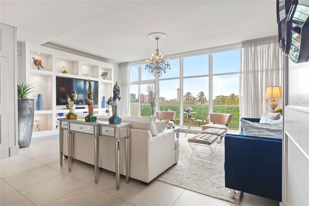 Recently Sold: $1,475,000 (3 beds, 2 baths, 1785 Square Feet)