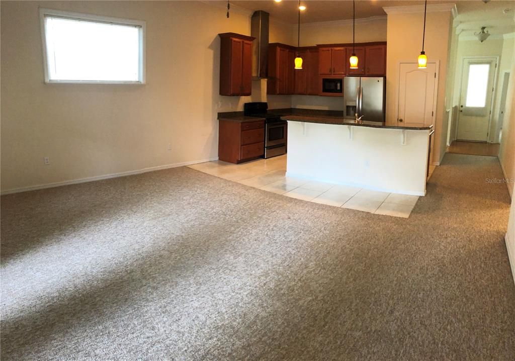 For Rent: $2,299 (3 beds, 2 baths, 1609 Square Feet)