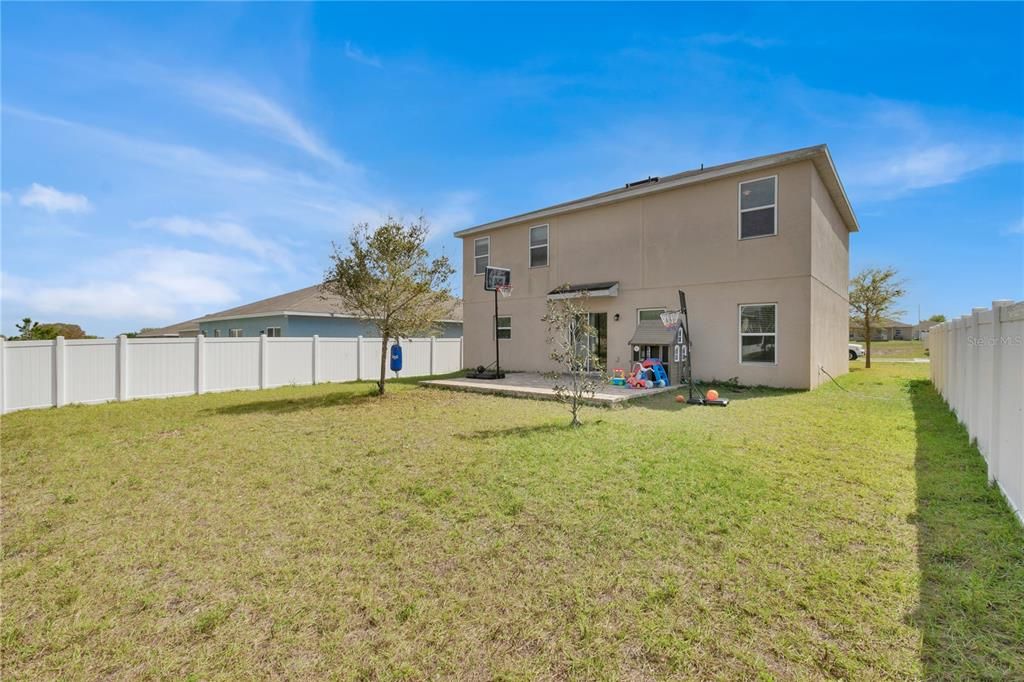 Recently Sold: $369,900 (4 beds, 2 baths, 2286 Square Feet)