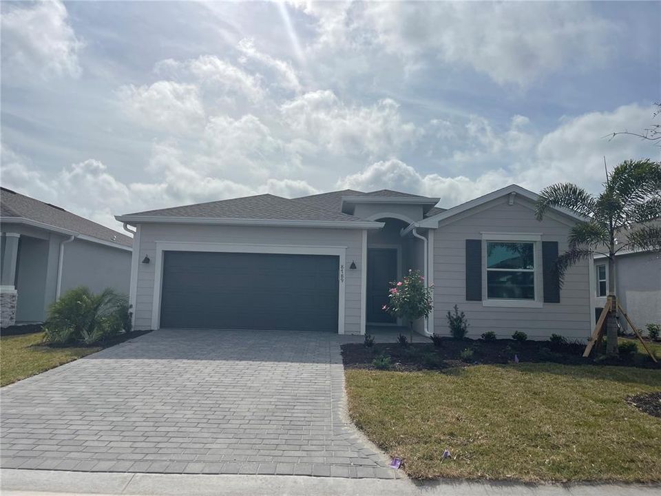 Recently Sold: $402,010 (4 beds, 3 baths, 2032 Square Feet)