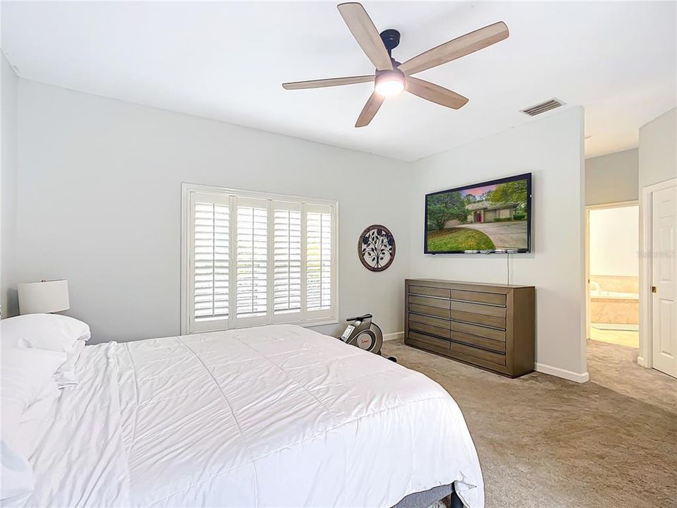 For Sale: $379,900 (3 beds, 2 baths, 1838 Square Feet)