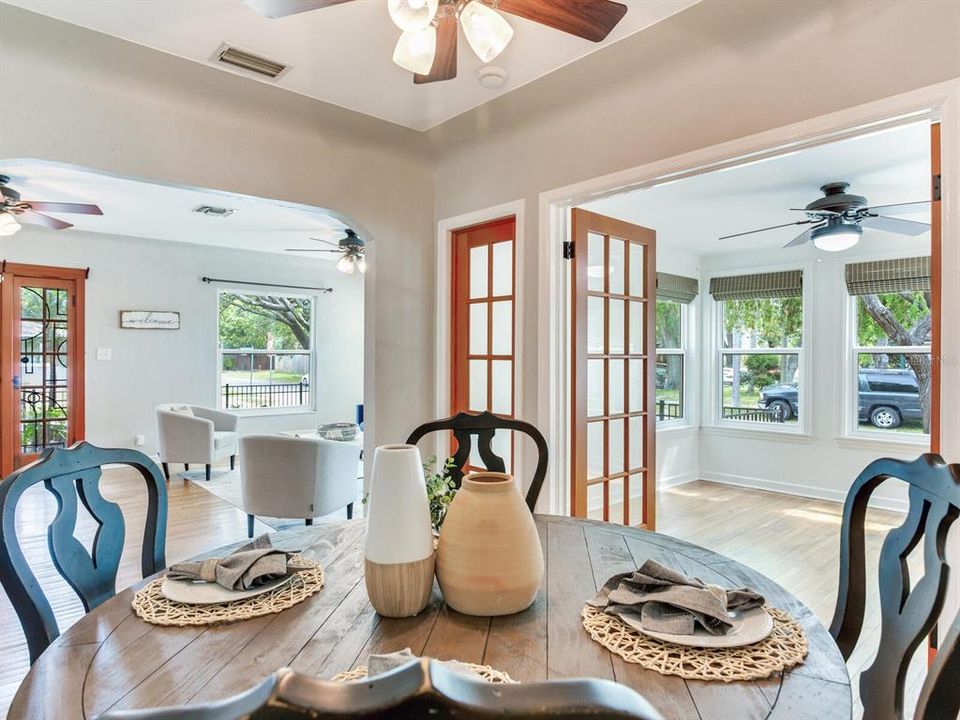 Recently Sold: $600,000 (2 beds, 2 baths, 1469 Square Feet)