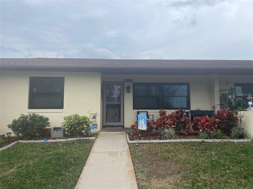 Recently Sold: $189,500 (2 beds, 2 baths, 935 Square Feet)