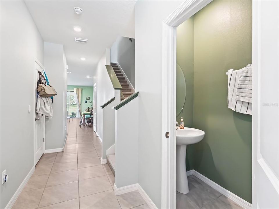For Sale: $335,000 (3 beds, 2 baths, 1812 Square Feet)