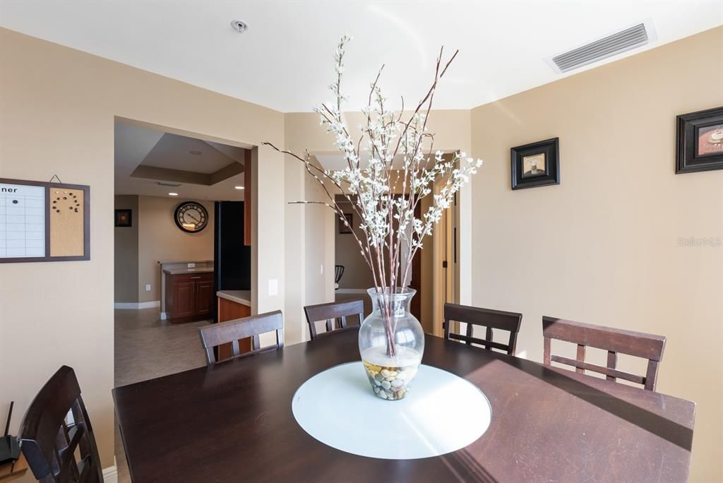 For Sale: $399,000 (3 beds, 2 baths, 1663 Square Feet)