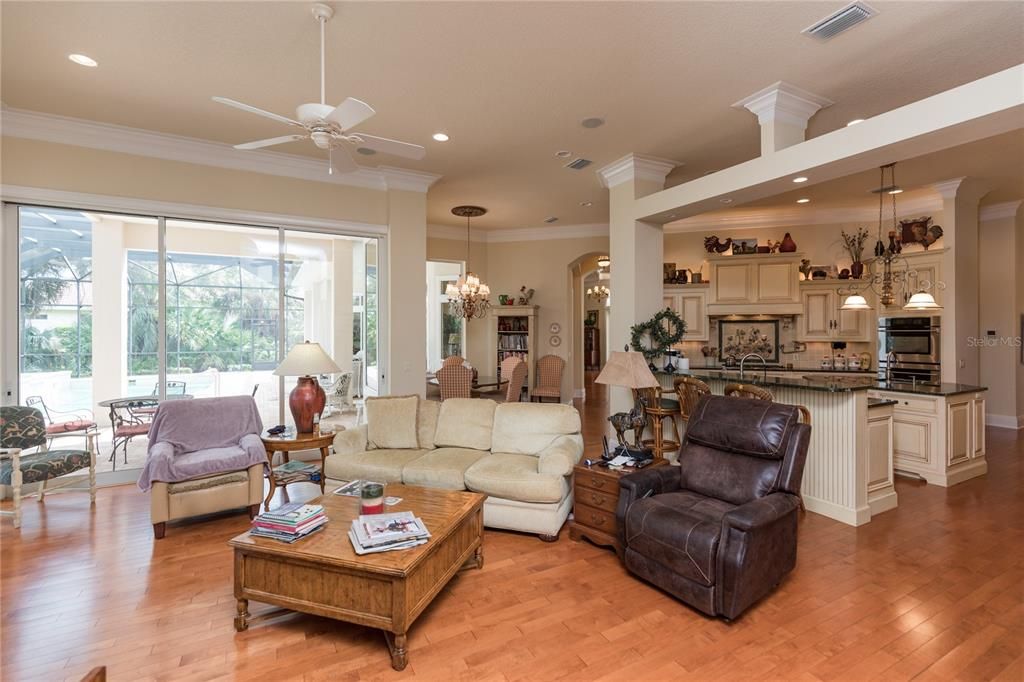 For Sale: $1,999,990 (4 beds, 4 baths, 5224 Square Feet)