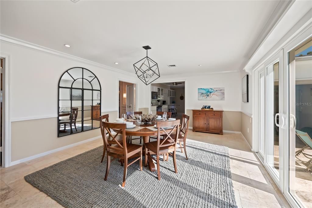 For Sale: $1,055,000 (3 beds, 2 baths, 2540 Square Feet)