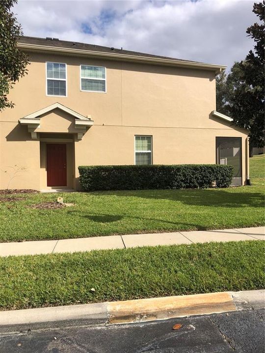 For Rent: $2,250 (3 beds, 2 baths, 1656 Square Feet)