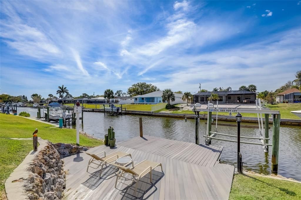 Recently Sold: $800,000 (3 beds, 2 baths, 2004 Square Feet)