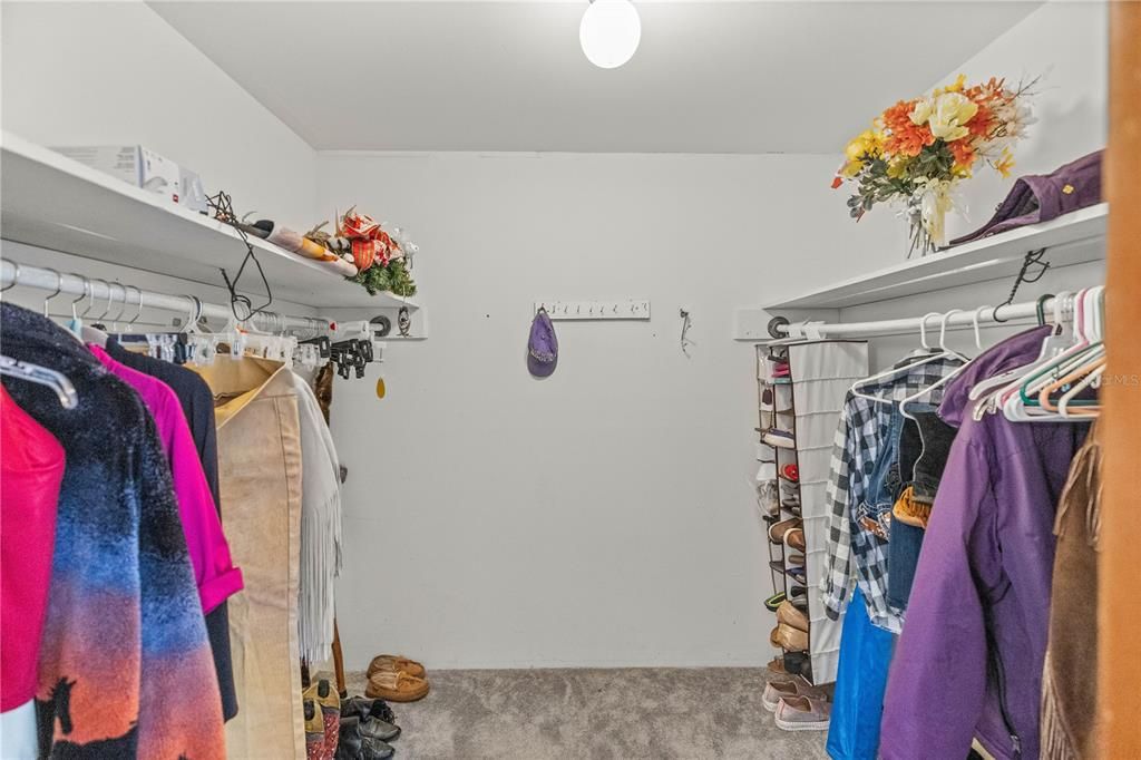 walk in closet