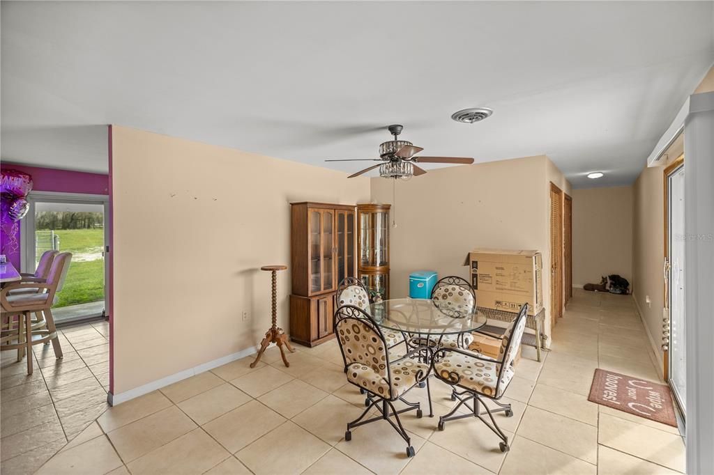 Active With Contract: $560,000 (3 beds, 3 baths, 2568 Square Feet)