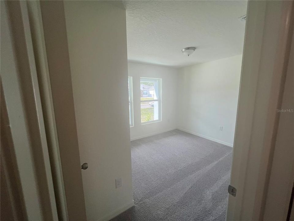 For Rent: $2,300 (3 beds, 2 baths, 1665 Square Feet)