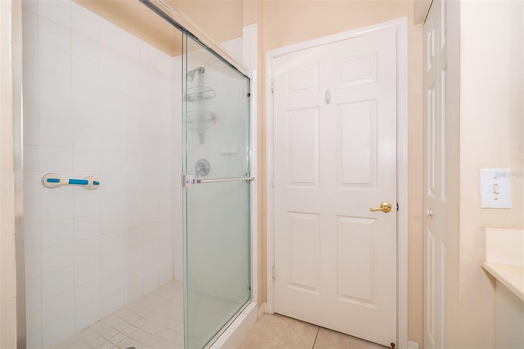 Active With Contract: $379,900 (2 beds, 2 baths, 1128 Square Feet)