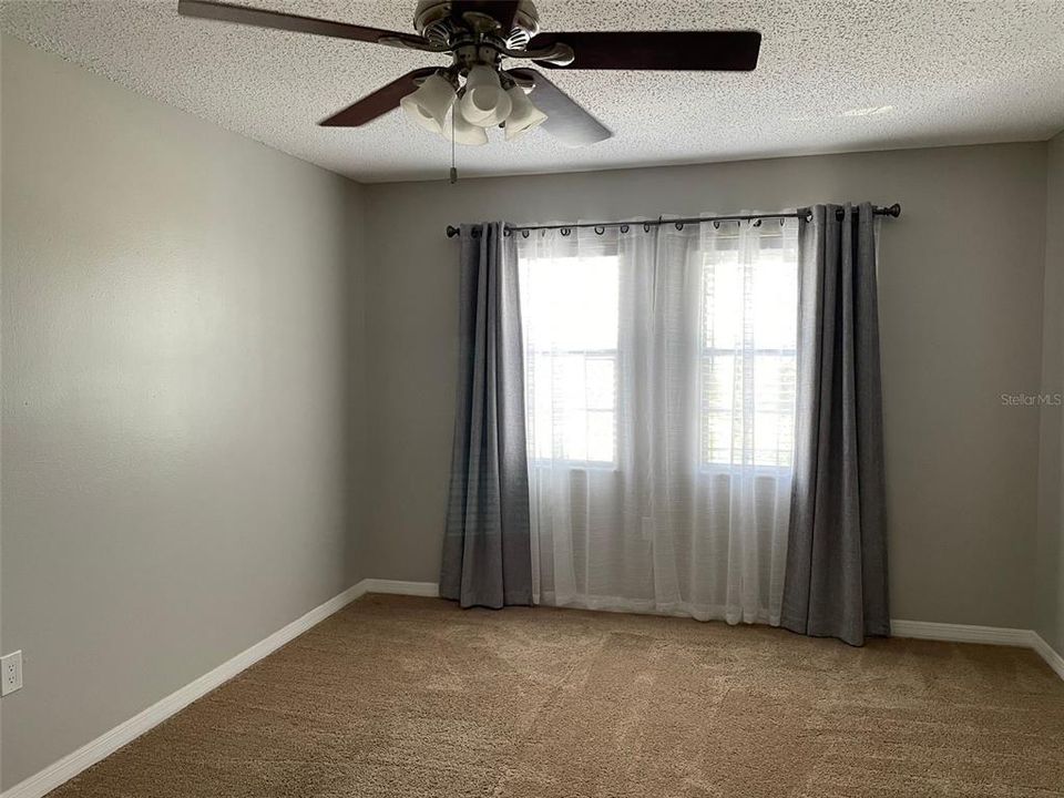 For Sale: $169,900 (2 beds, 2 baths, 930 Square Feet)