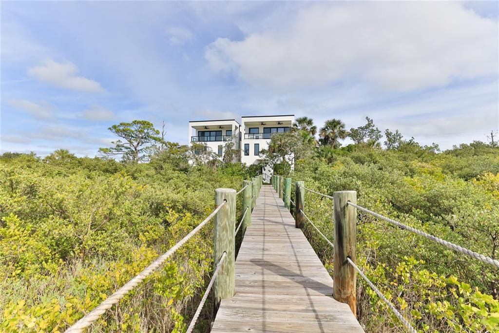 Active With Contract: $2,250,000 (4 beds, 4 baths, 3784 Square Feet)