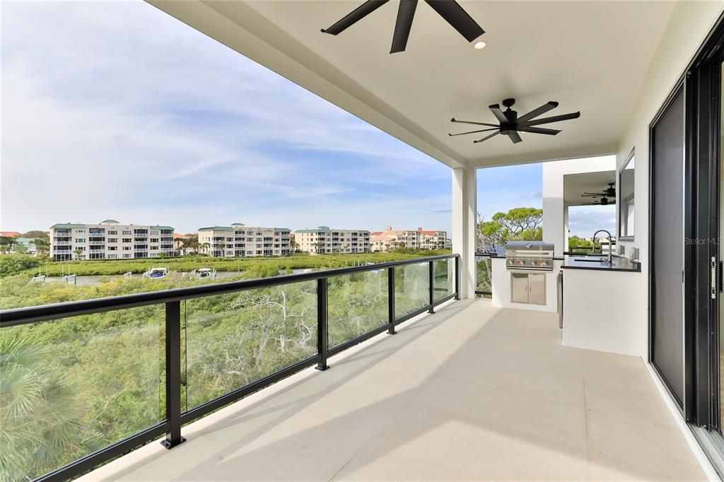 Active With Contract: $2,250,000 (4 beds, 4 baths, 3784 Square Feet)