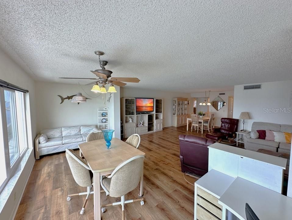 For Sale: $385,000 (2 beds, 2 baths, 1450 Square Feet)