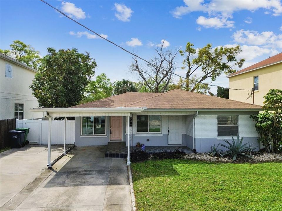 Recently Sold: $350,000 (3 beds, 1 baths, 1248 Square Feet)