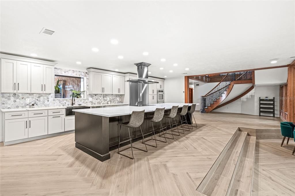 Recently Sold: $2,900,000 (4 beds, 4 baths, 7605 Square Feet)