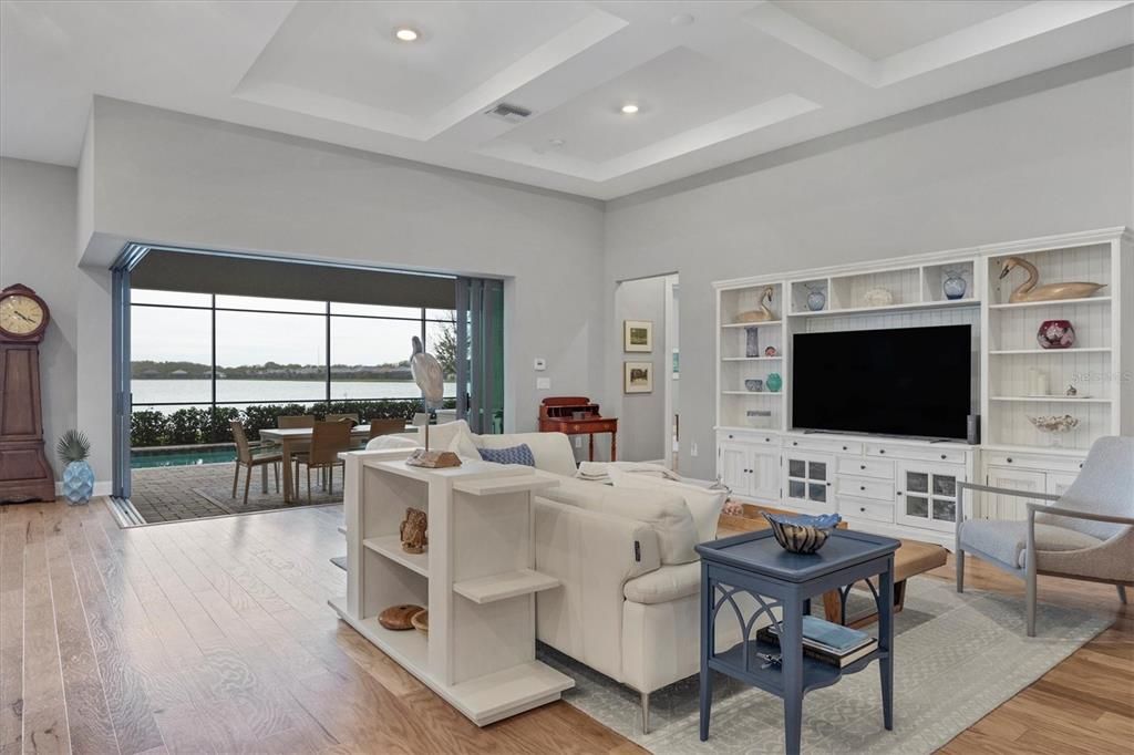 Recently Sold: $1,595,000 (3 beds, 3 baths, 2480 Square Feet)