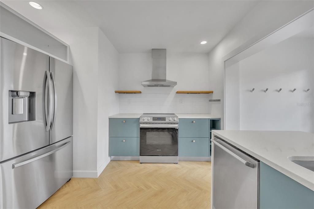Recently Sold: $615,000 (3 beds, 2 baths, 1527 Square Feet)