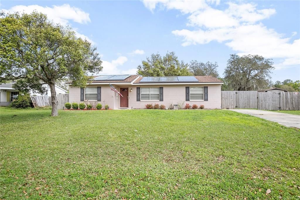 For Sale: $273,000 (3 beds, 2 baths, 1236 Square Feet)