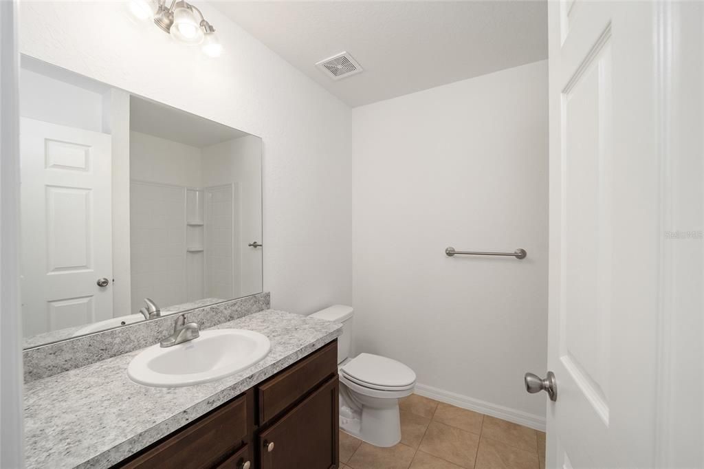 Active With Contract: $214,900 (3 beds, 2 baths, 1003 Square Feet)