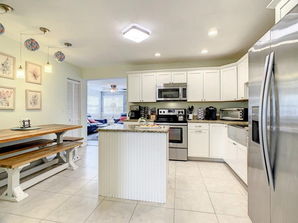For Sale: $565,000 (4 beds, 2 baths, 1656 Square Feet)