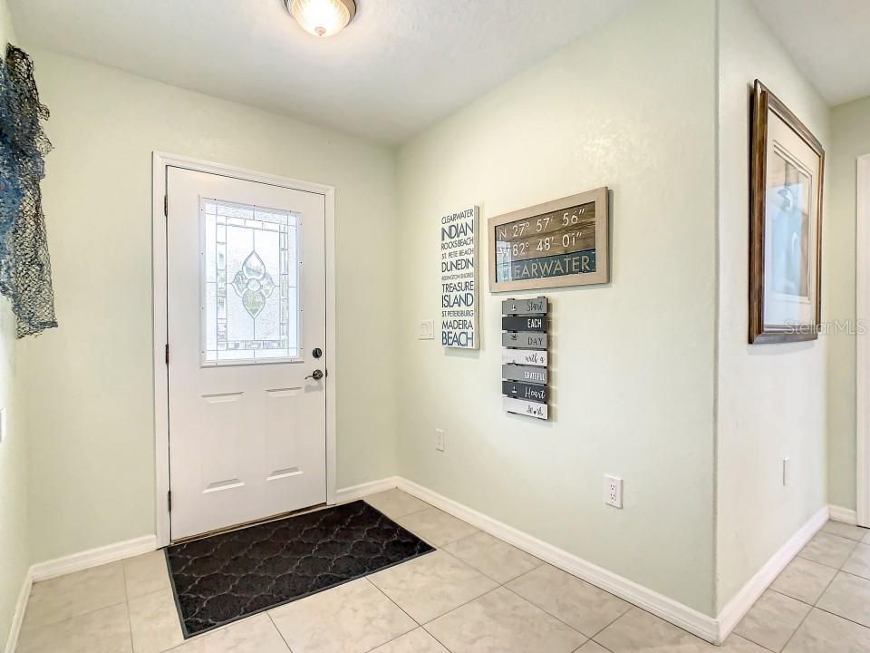 For Sale: $550,000 (4 beds, 2 baths, 1656 Square Feet)