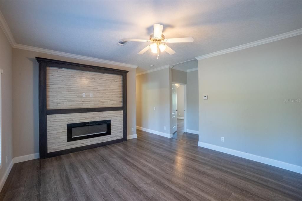 Family Room w/ Fireplace