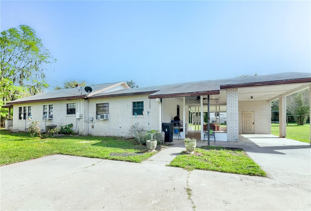 Recently Sold: $250,000 (2 beds, 2 baths, 1668 Square Feet)