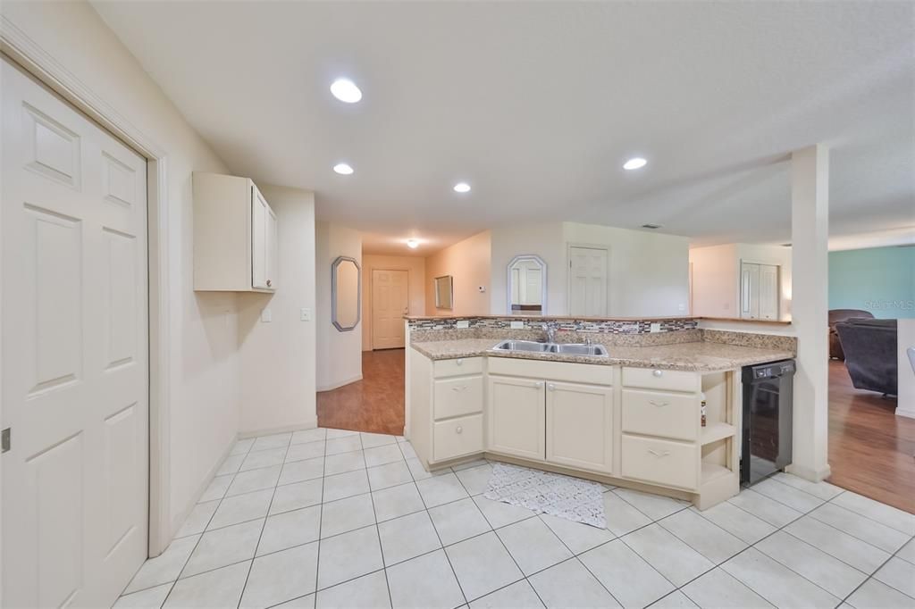 Active With Contract: $525,000 (3 beds, 2 baths, 1650 Square Feet)