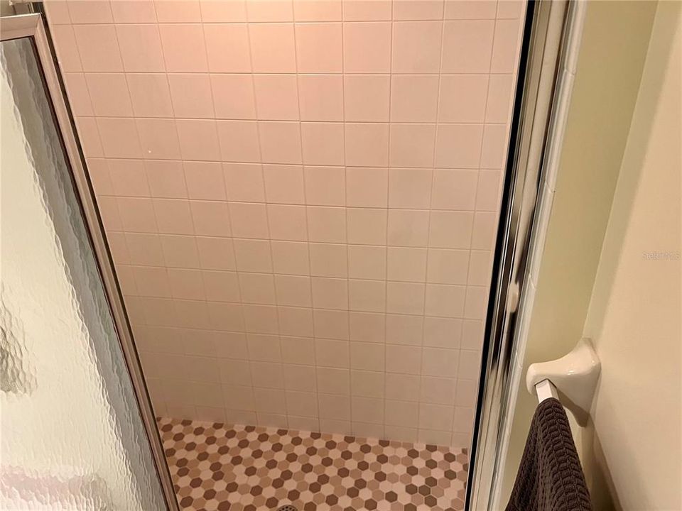 出租: $7,900 (3 贝兹, 2 浴室, 1952 平方英尺)