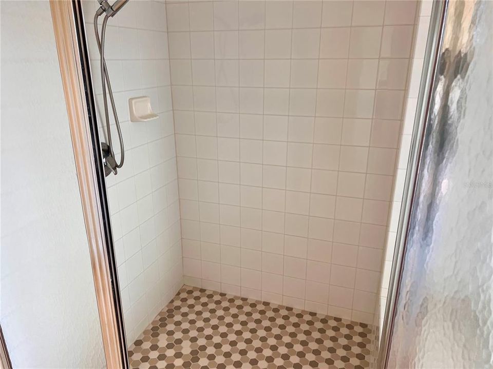 出租: $7,900 (3 贝兹, 2 浴室, 1952 平方英尺)