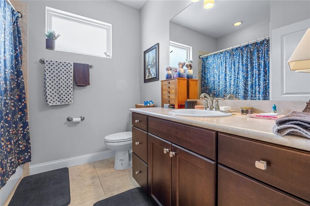 Active With Contract: $339,000 (3 beds, 2 baths, 1615 Square Feet)
