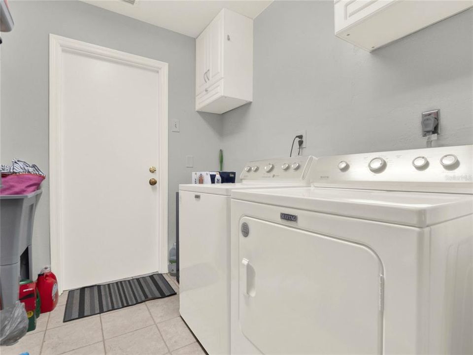 Active With Contract: $4,500 (4 beds, 2 baths, 2404 Square Feet)