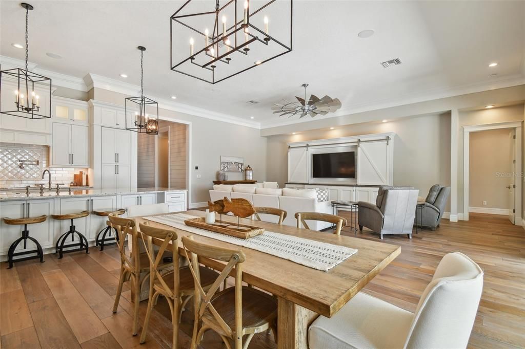 Active With Contract: $2,499,000 (4 beds, 4 baths, 3336 Square Feet)