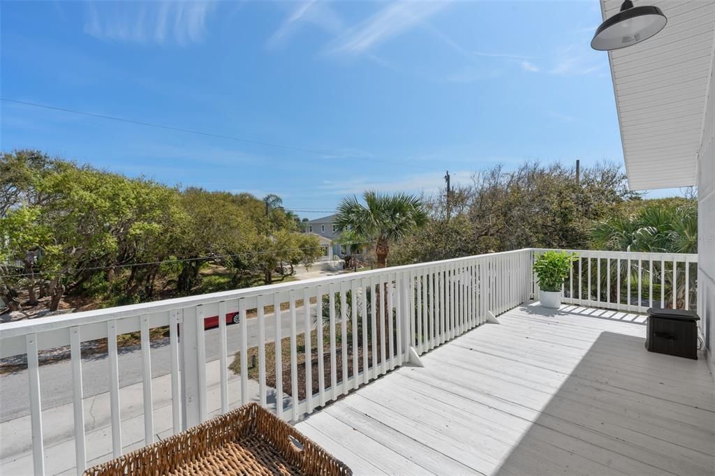 Spacious upstairs deck with room for table.