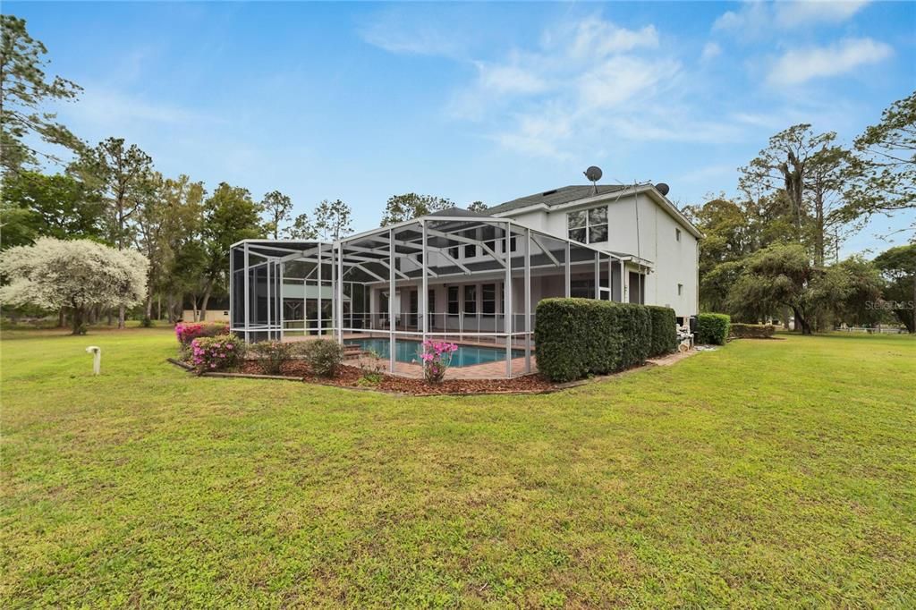 Recently Sold: $1,150,000 (5 beds, 3 baths, 3648 Square Feet)