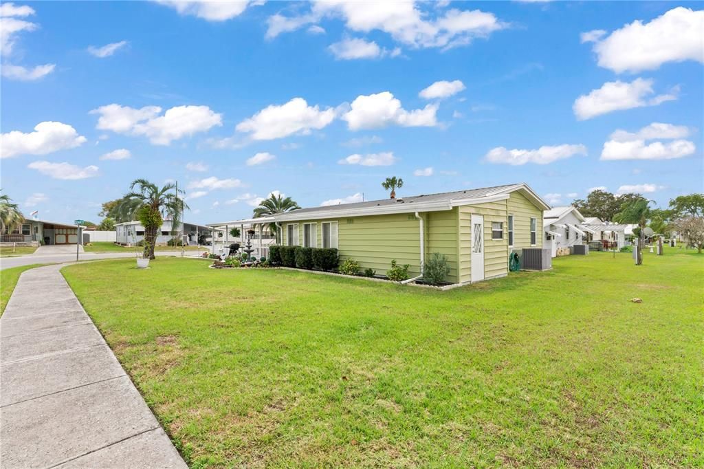 Recently Sold: $205,000 (2 beds, 2 baths, 1488 Square Feet)