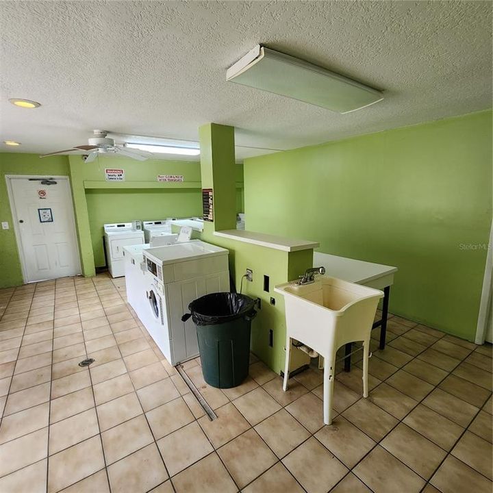 For Sale: $110,000 (1 beds, 1 baths, 504 Square Feet)