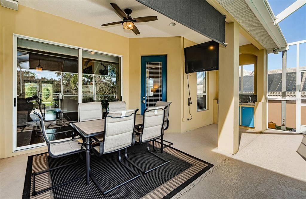 Active With Contract: $709,000 (4 beds, 3 baths, 2410 Square Feet)